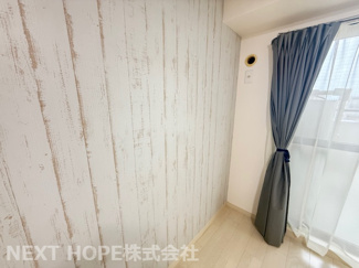 【洋室】 | カサベラ岡本 | アクセントクロスが施されております♪お洒落な雰囲気です！！