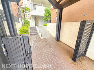 【エントランス】 | カサベラ岡本 | エントランス前です♪