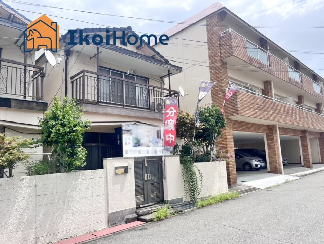 明石市西明石北町1丁目　土地の前面道路含む現地写真|●年中無休：当日予約可●南向きで陽当たり良好♪前面道路との高低差もございません。