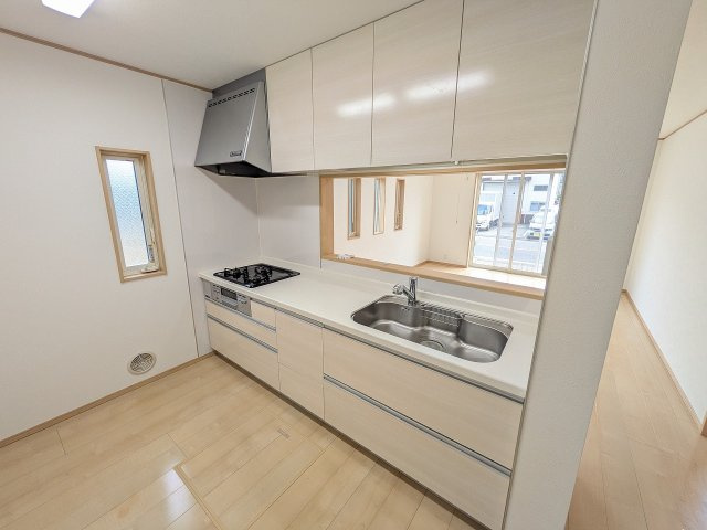 八王子市　下柚木　中古戸建てのキッチン|～使い勝手の良いシステムキッチン～