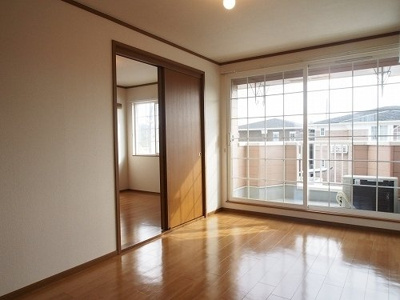 【居間・リビング】 | エストノーヴァ | 居間です