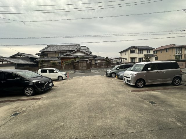 Dream Nineの駐車場
