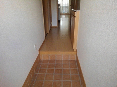 【玄関】 | アライブカーサⅡ