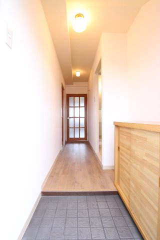 ハピネス東須磨の玄関