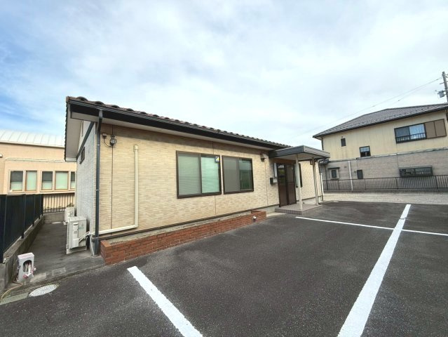 碧南三度山貸事務所の外観