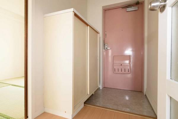 ビレッジハウス光南タワー1号棟の玄関|ビレッジハウスの同一物件・同一タイプの間取りの写真です