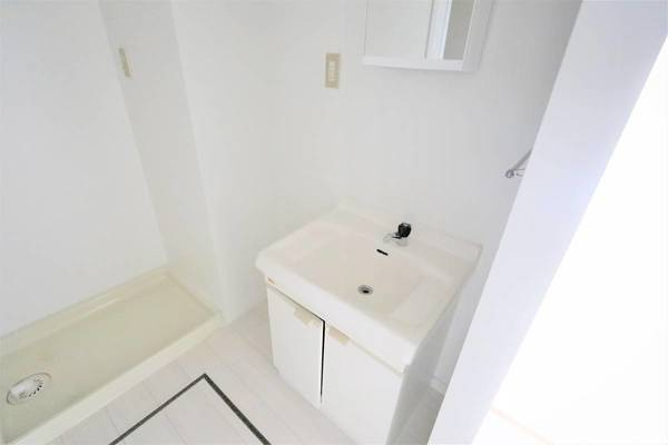 ビレッジハウス光南タワー1号棟の洗面所|ビレッジハウスの同一物件・同一タイプの間取りの写真です