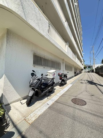 萬利ハイツ熊内の駐輪場