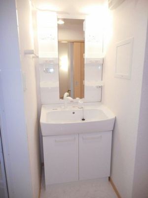 【洗面所】 | サン・セレーノ | 広い洗面スペース