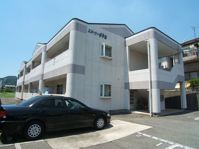 エル・コーポ中山