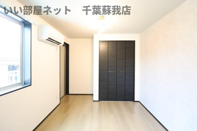 Likes仁戸名町Ａ棟の居間・リビング|使いやすい居間です