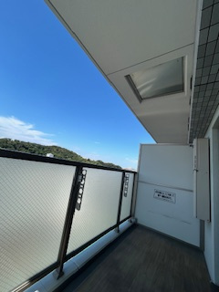 ワールドアイ江坂アルバのバルコニー|広々としたバルコニーです