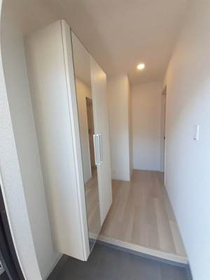 【玄関】 | リブリオポラ　Ａ | 毎日通る玄関はこちらです