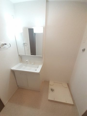 【洗面所】 | リブリオポラ　Ａ | 洗面所です