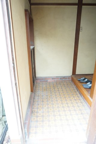 中古戸建　大東市寺川5丁目（昭和54年築）の玄関