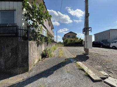 【前面道路含む現地写真】 | 越谷市大字増林　中古戸建