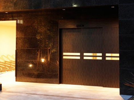 ミラージュパレス天満橋のエントランス