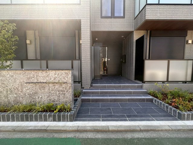 Ｅｌｙｓｅｅ　Ｍｉｔａｋａのエントランス