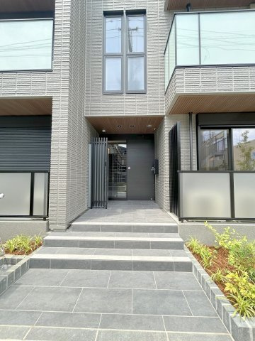 Ｅｌｙｓｅｅ　Ｍｉｔａｋａのエントランス