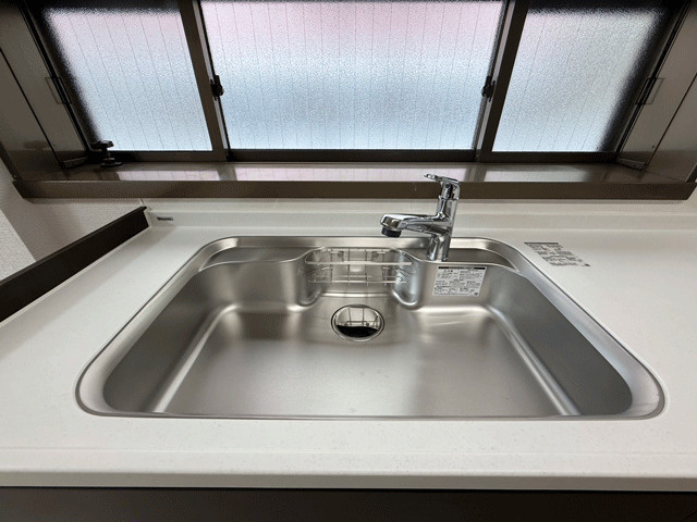 青葉区中山2丁目　セキスイハウス施工中古住宅のキッチン