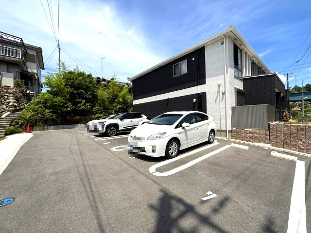 カーサＫＲＭの駐車場