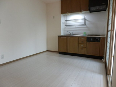 【居間・リビング】 | エコーハイツマルオカ