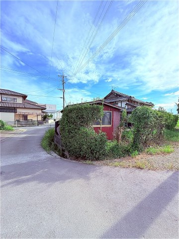八女市平田土地の前面道路含む現地写真