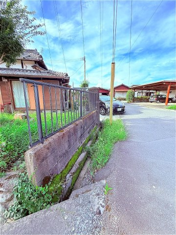 八女市平田土地の前面道路含む現地写真