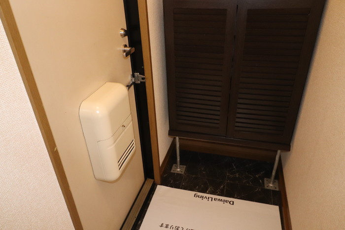 エスボワール B棟の玄関