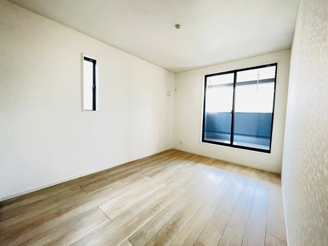 豊田市市木町第4　新築分譲住宅　全2棟　1号棟の洋室|居室は、収納つきで子ども部屋や寝室など多彩な用途の利用ができます♪