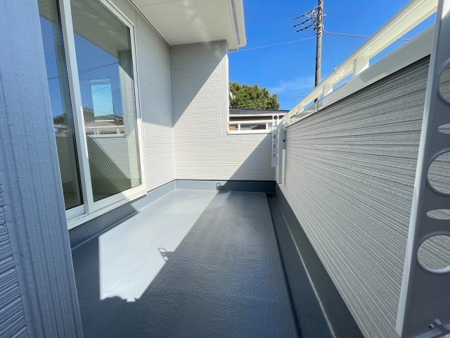 三郷市幸房　新築戸建　全1棟のバルコニー|同施工会社の参考写真になります。