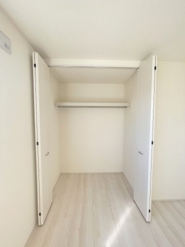 三郷市幸房　新築戸建　全1棟の収納|同施工会社の参考写真になります。