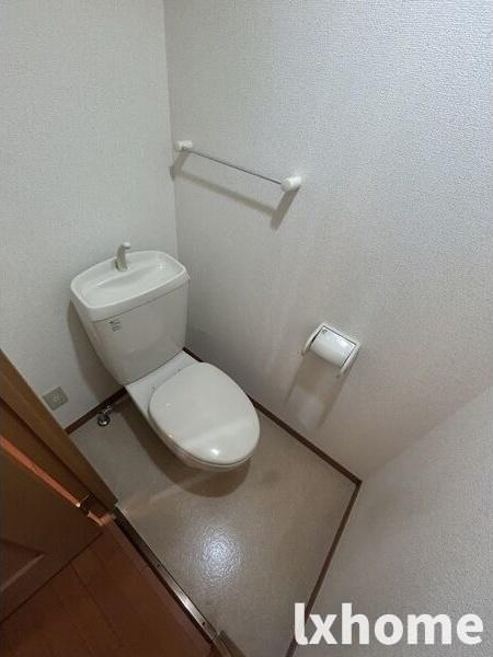 ハイツ東一津屋公輝のトイレ