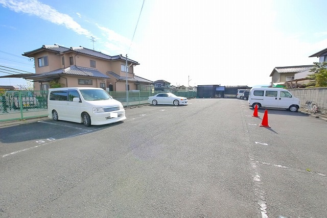 池田モータープールの外観