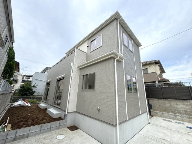 市川市大野町１丁目新築戸建【大野小学校：10分】の外観|完成済み内覧可能です！！