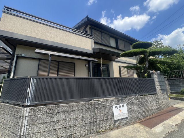 清滝中町中古戸建の外観|外観もきれいです