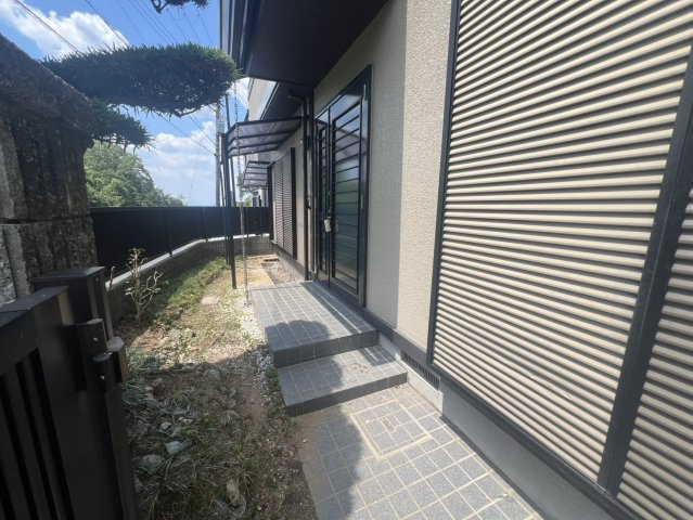 清滝中町中古戸建の庭|お庭で自由な時間を過ごせます