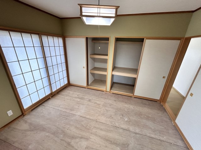 【和室】 | ＼大空間の６LDK！建坪49坪の広々中古住宅／