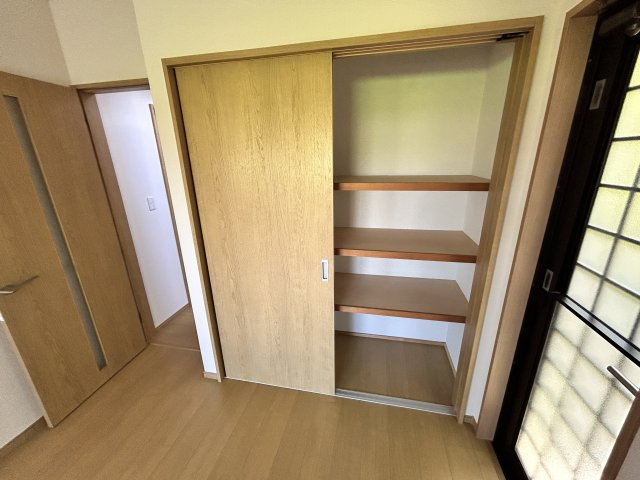 【収納】 | ＼大空間の６LDK！建坪49坪の広々中古住宅／ | パントリー