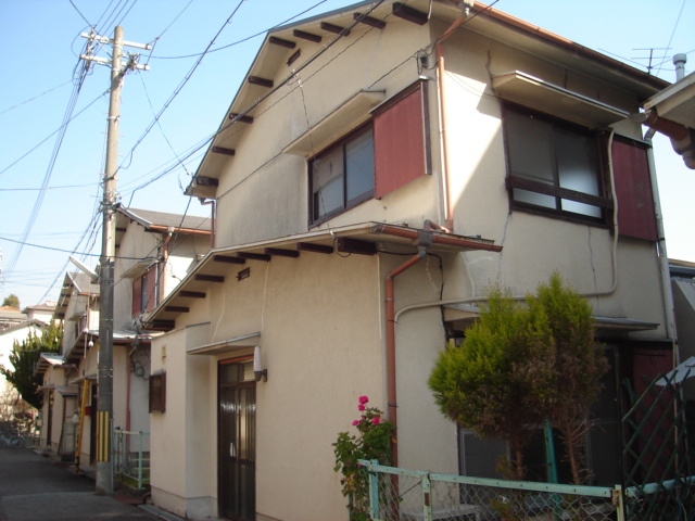 旭町2丁目戸建貸家