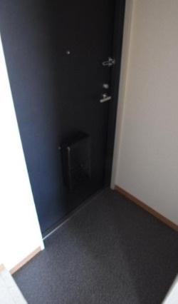 シティハイツ新大塚の玄関