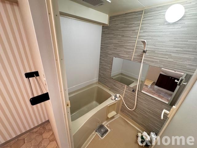 ラジュニール春日丘の浴室|コンパクトで使いやすいお風呂です