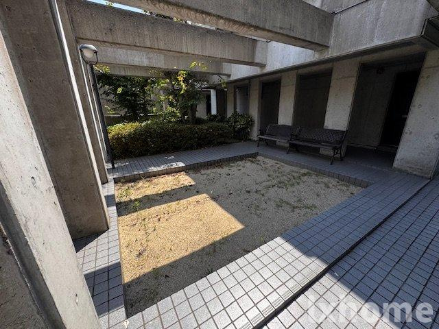 ラジュニール春日丘のエントランス|毎日通るエントランスはこのようになっています