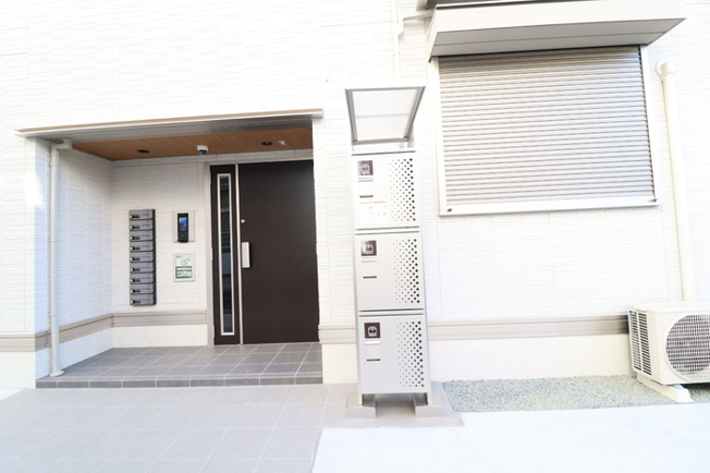 【エントランス】 | Brezza