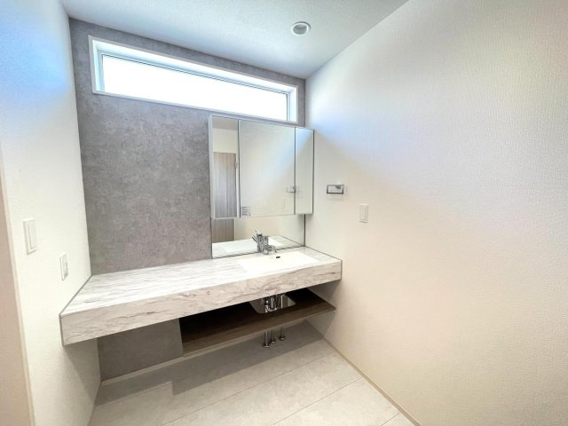 豊田市平山町1丁目　新築分譲住宅　全1棟　1号棟の独立洗面台