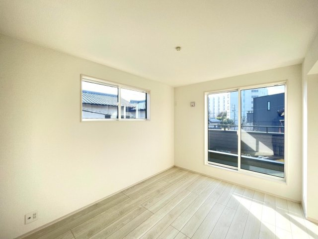 豊田市平山町1丁目　新築分譲住宅　全1棟　1号棟の洋室