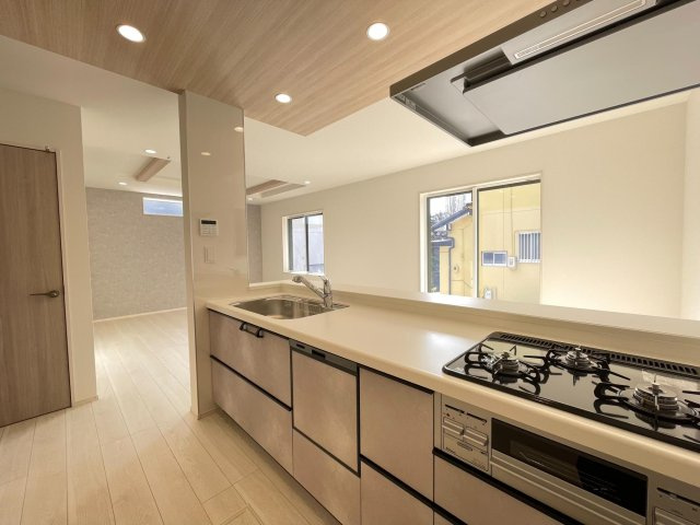 豊田市平山町1丁目　新築分譲住宅　全1棟　1号棟のキッチン