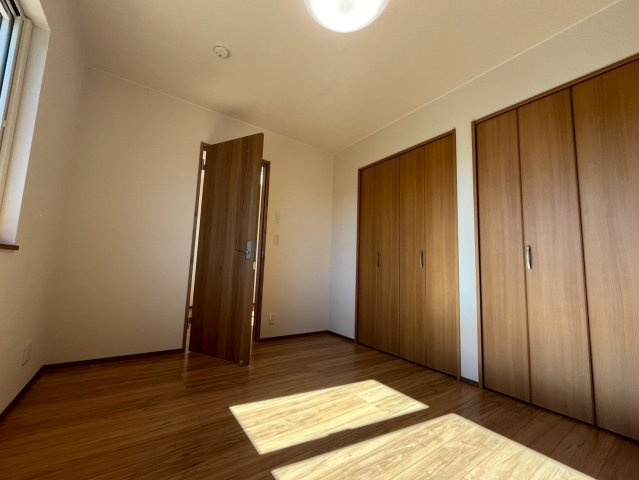 新築住宅　帯広市西15条南32丁目　A棟の洋室