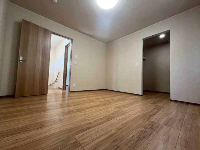 新築住宅　帯広市西15条南32丁目　A棟の洋室