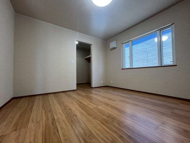 新築住宅　帯広市西15条南32丁目　A棟の洋室